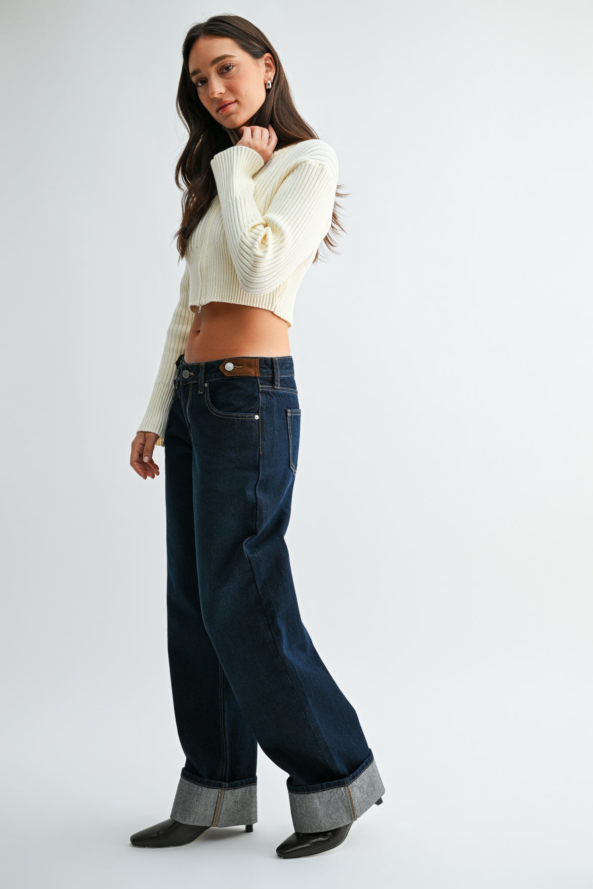 Amora Waistband Detail Cuffed Straight-3