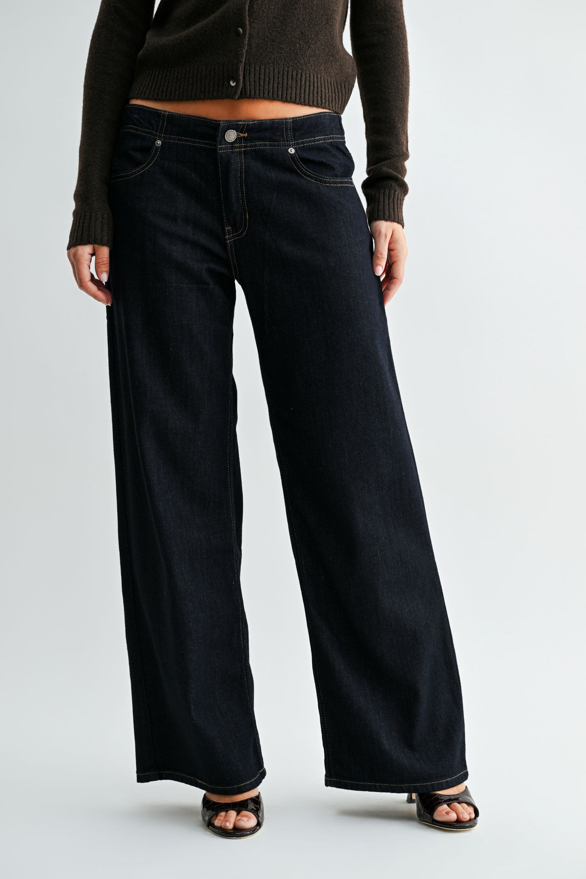 Raven Classic Wide Leg-4