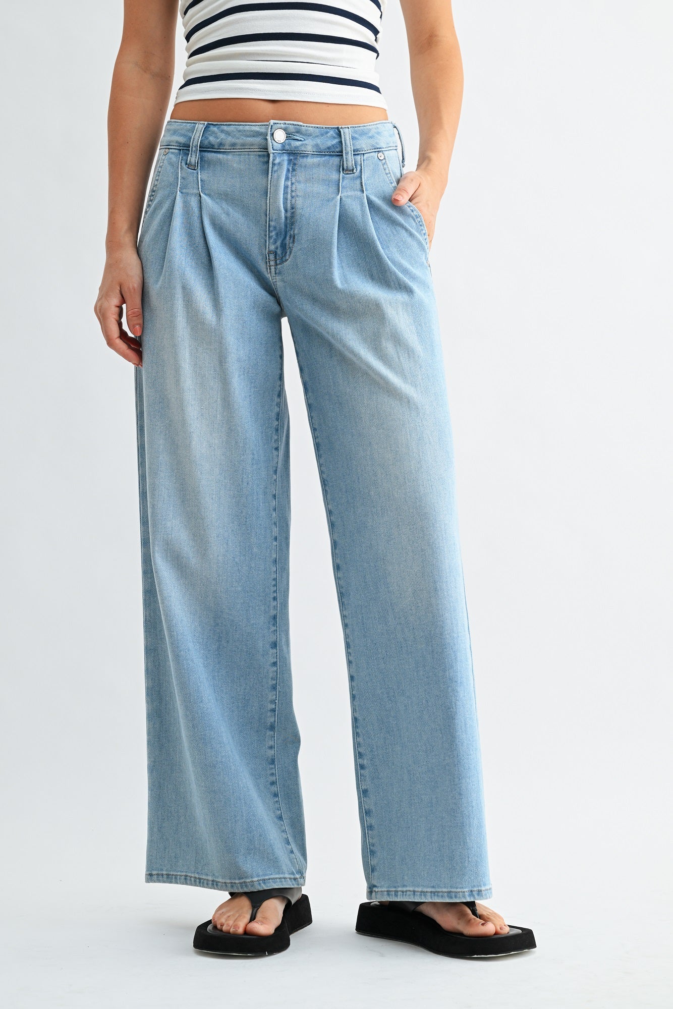 Lina Lightweight Pleated Wide Leg-4