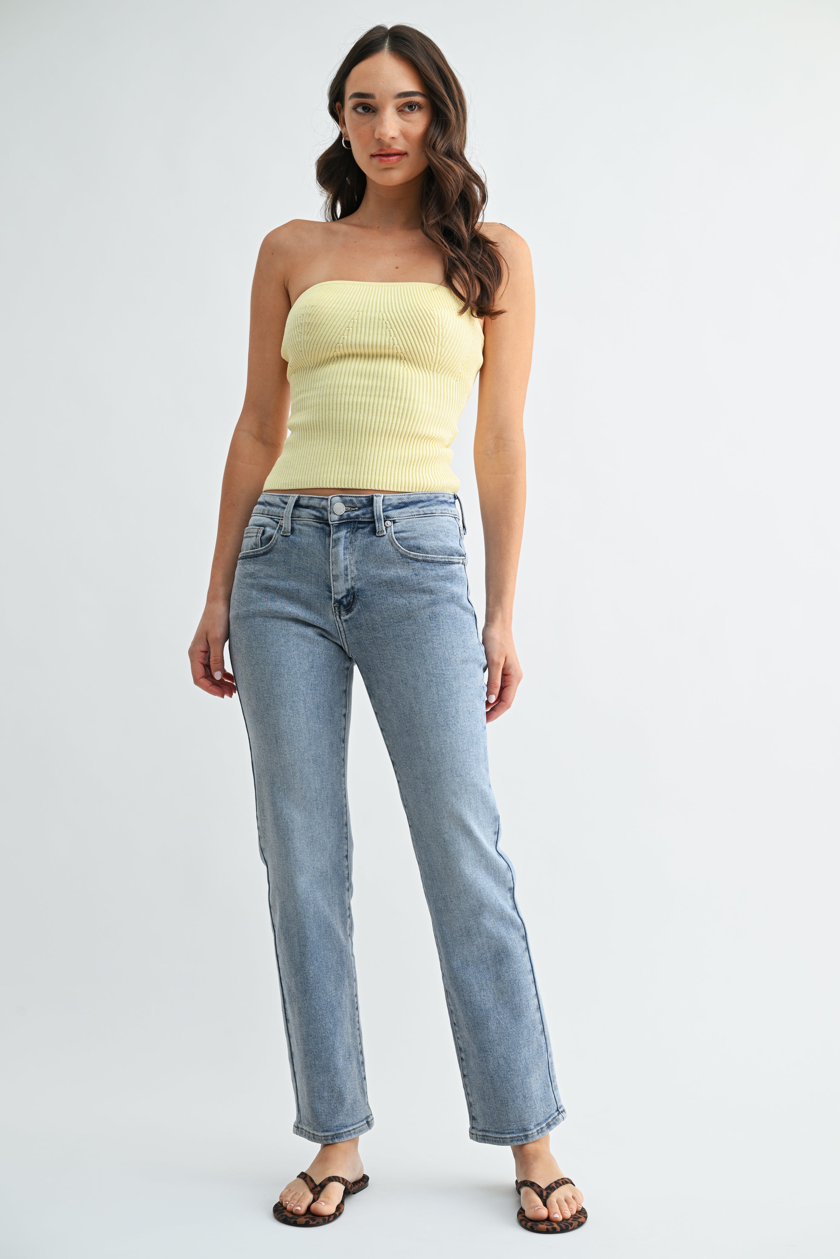 Arielle Mid Rise Vintage Slim Straight