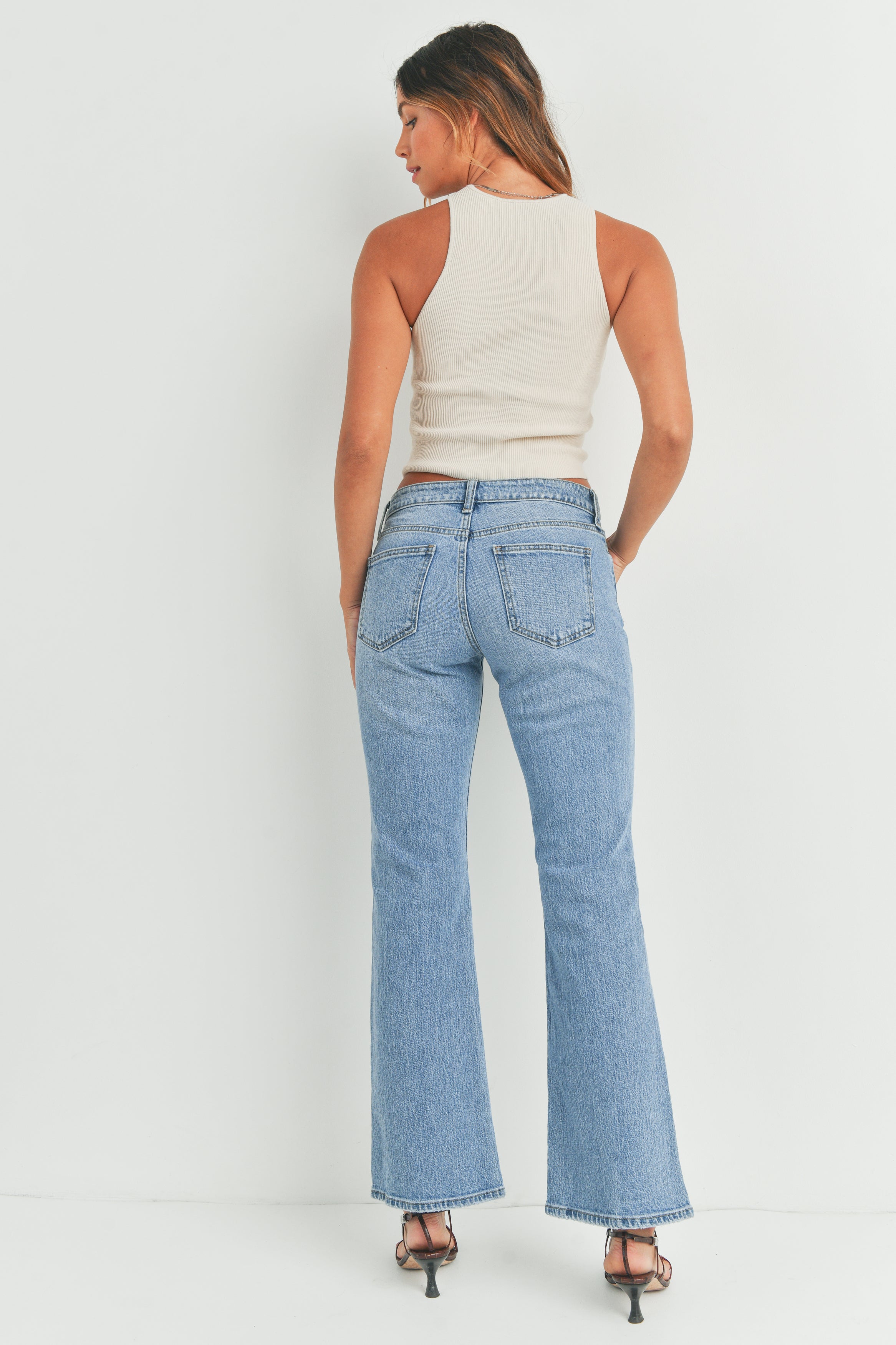 Delia Low-Rise Skinny Boot Cut-3